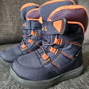 LIKE NEW: Kamik winter boots